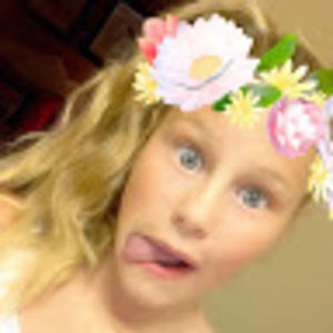 Meet your Posher, Kelly